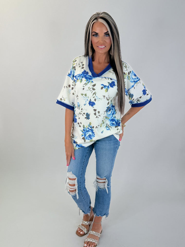 BLUE BLOOM CONTRAST TOP