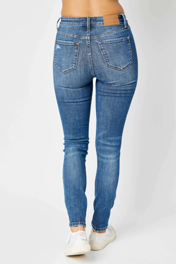 DOORBUSTER JUDY BLUE  SKINNY JEANS DARKWASH MID RISE