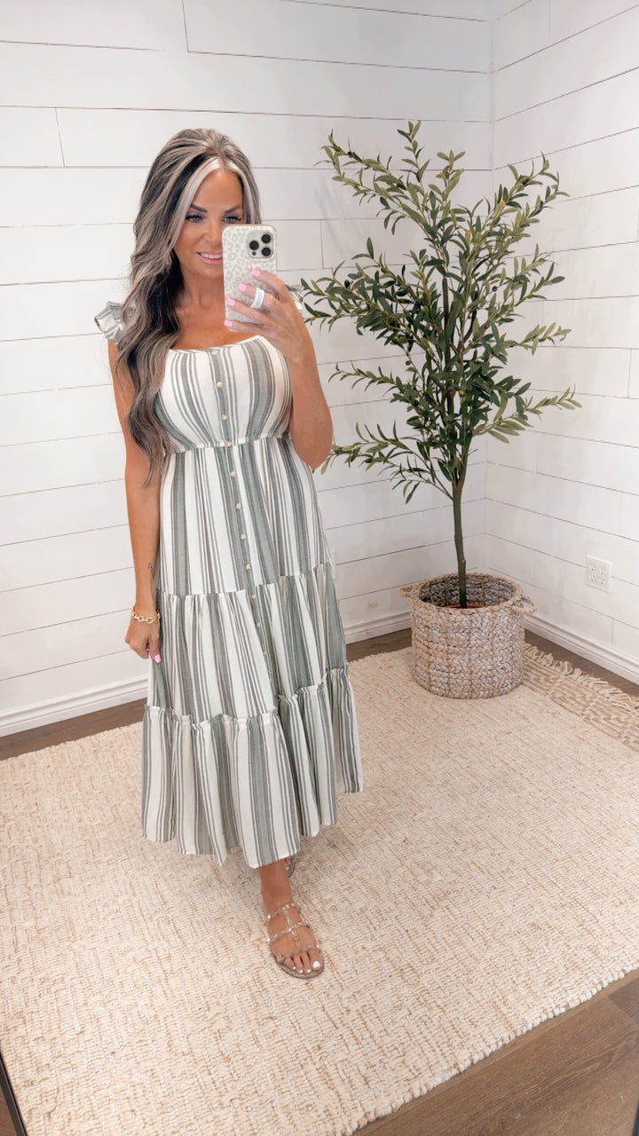 Sunday Stroll Maxi Dress